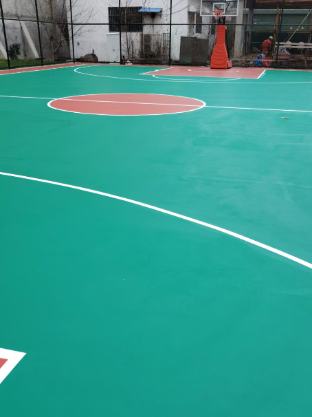 福州 球场长期使用易出现地面开裂